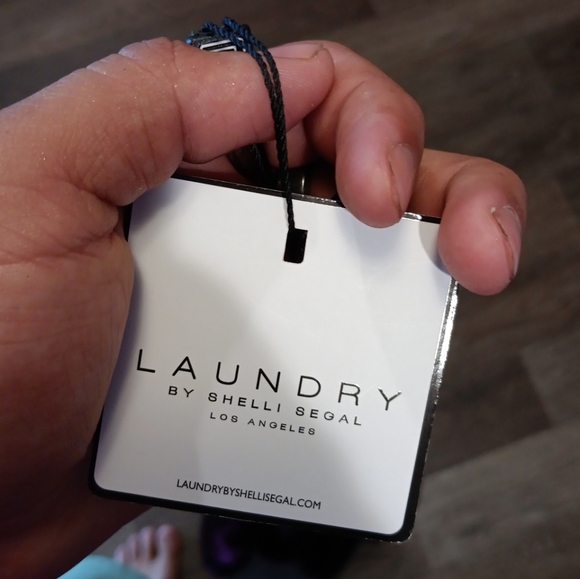 Laundry By Shelli  Segal Burgundy Velvet Dress with Chain Straps Size 14 - Picture 4 of 5